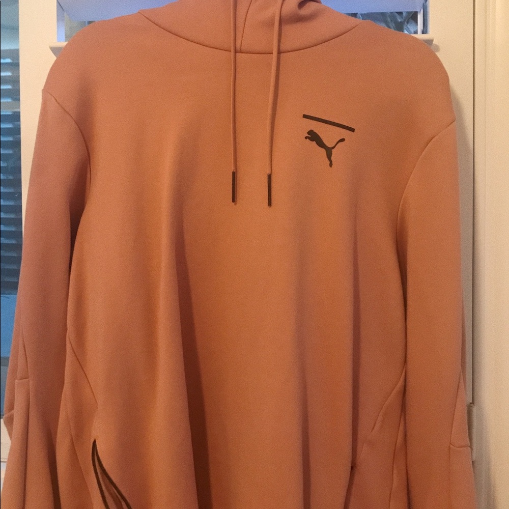 Large Puma Salmon Hoodie WORN ONCE